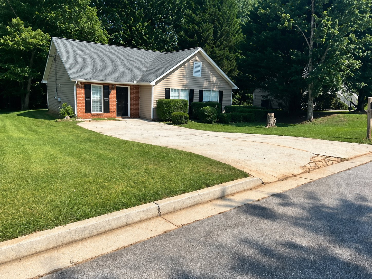 3409 Lineview Drive - Front Exterior